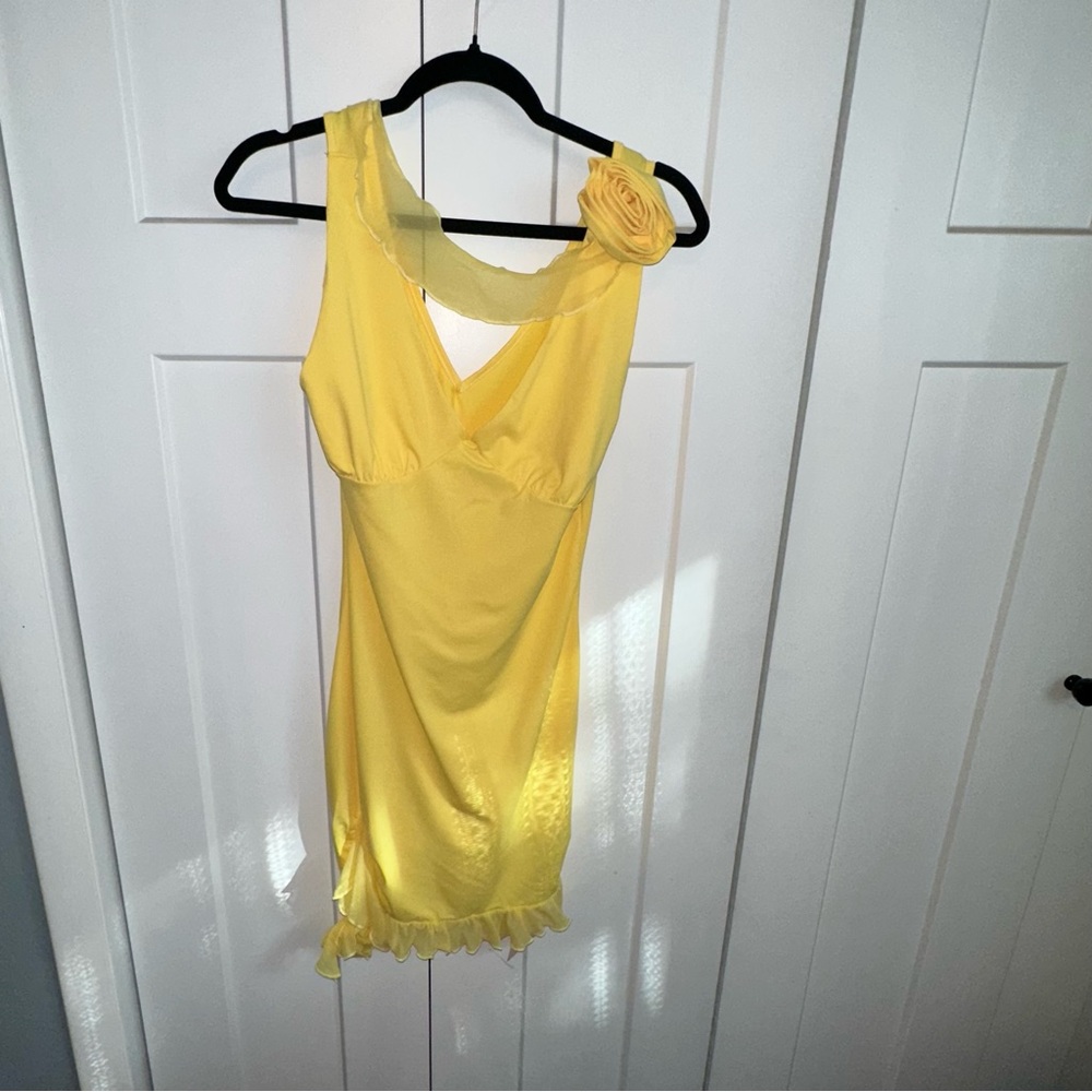 Women's Bae Summer Yellow Cami Dress with Floral Embellishment - Size M - NWT